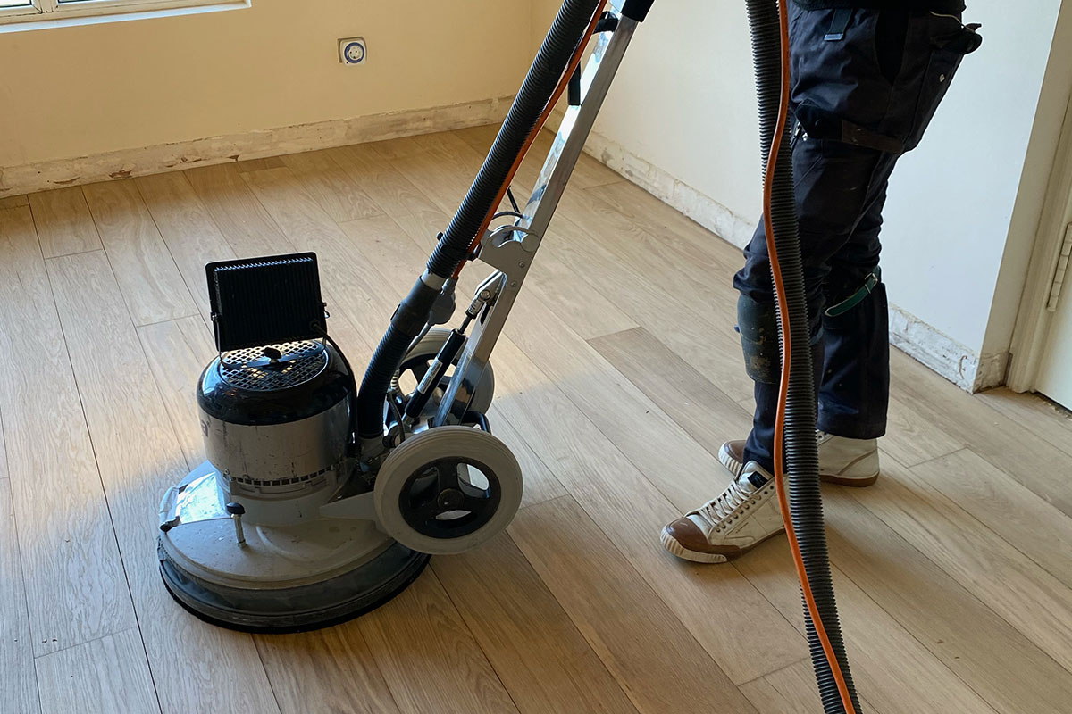 Servicio de acuchillado de suelos de madera